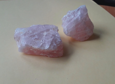 Roze kvarc kristal